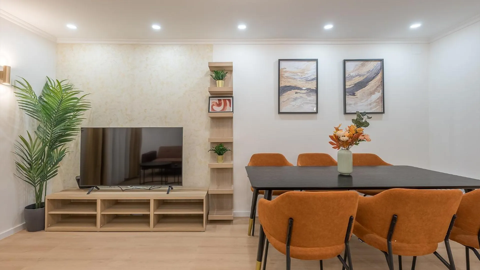 Luxury & Quiet Central Apartment Near Newyorkcafe بودابست
